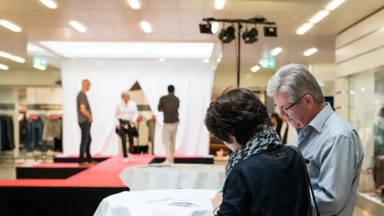 Uschter77_B_06_desktop_20220512_k_msr