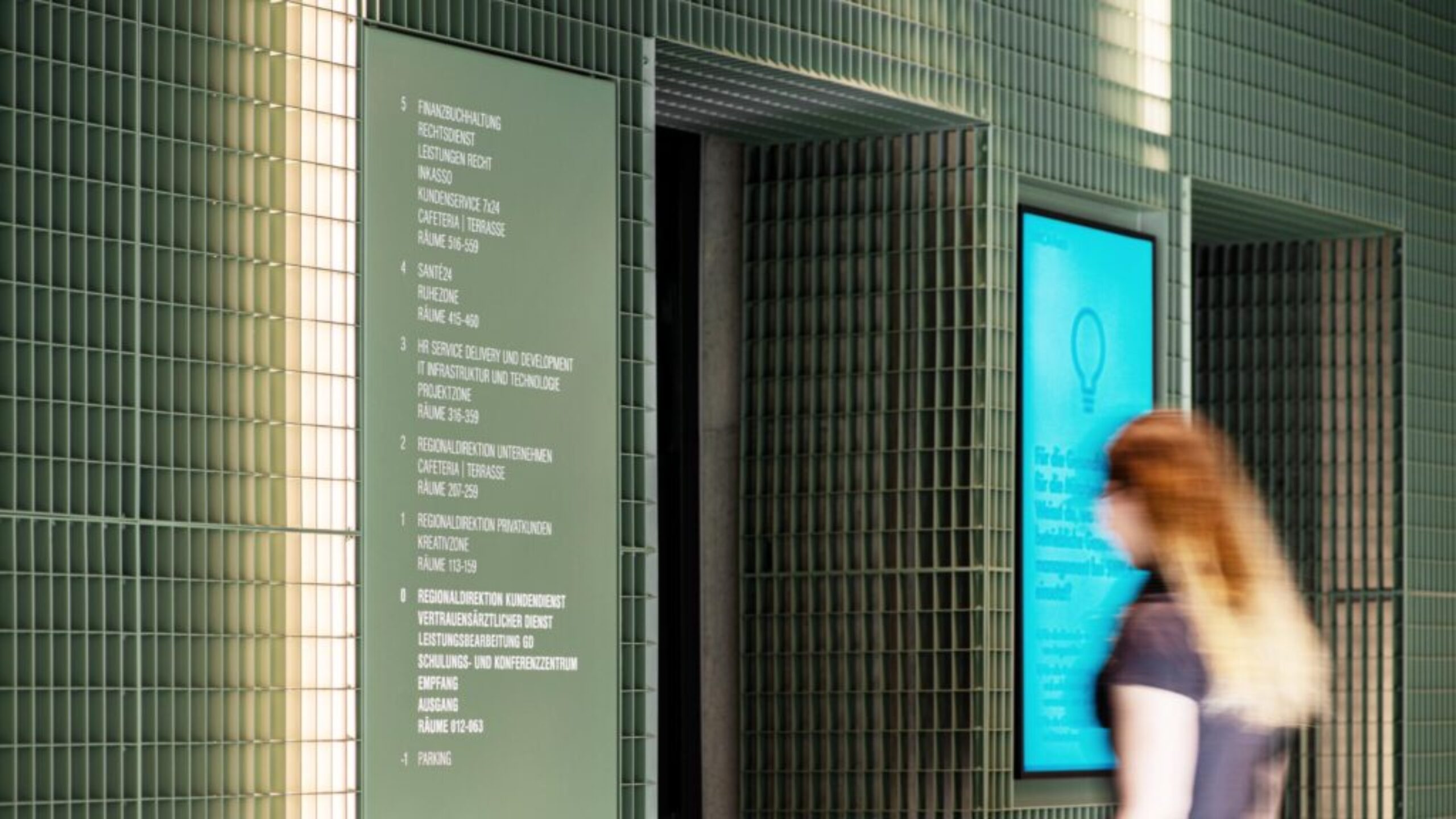 SWICA_Elefant_03_Desktop_20250108_m_ler